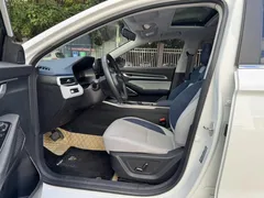 2022 Geely Emgrand 4th Gen 1.5L CVT Flagship, белый — фото 4