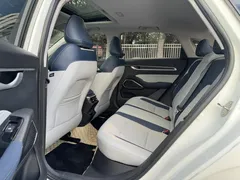 2022 Geely Emgrand 4th Gen 1.5L CVT Flagship, белый — фото 6