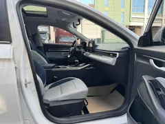2022 Geely Emgrand 4th Gen 1.5L CVT Flagship, белый — фото 7