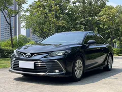 2021 Toyota Camry 2.0G Luxury, чёрный — фото 1