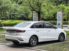 2023 Geely Emgrand 4th Gen Champion 1.5L MT Luxury, белый — фото 4