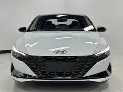 2022 Hyundai Elantra 1.5L CVT LUX Premium, белый — фото 2