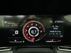 2022 Hyundai Elantra 1.5L CVT LUX Premium, белый — фото 4