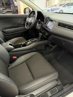 2022 Honda Vezel 1.5L CVT Pioneer, белый — фото 6