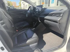 2022 Toyota Yaris L Zhixuan X 1.5L CVT Luxury Plus, белый — фото 10
