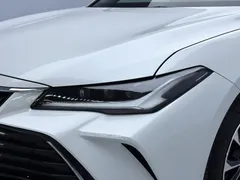 2023 Toyota Avalon 2.0L CVT Luxury, белый — фото 18