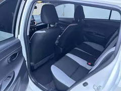 2022 Toyota Yaris L Zhixuan 1.5L CVT Leading Plus, белый — фото 8