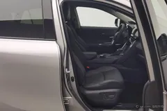 2022 Toyota Venza 2.0L CVT 2WD Premium — фото 22
