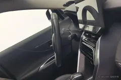 2022 Toyota Venza 2.0L CVT 2WD Premium — фото 23