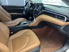 2021 Toyota Camry 2.0G Luxury, белый — фото 8