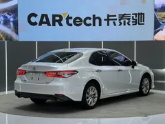 2021 Toyota Camry 2.0G Luxury, белый — фото 10