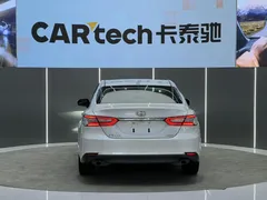 2021 Toyota Camry 2.0G Luxury, белый — фото 11