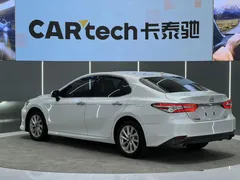 2021 Toyota Camry 2.0G Luxury, белый — фото 12