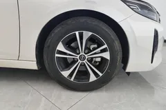 2023 Nissan Sylphy 1.6L CVT Enjoy, белый — фото 5