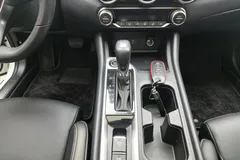2023 Nissan Sylphy 1.6L CVT Enjoy, белый — фото 16