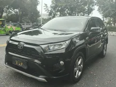 2022 Toyota RAV4 2.0L CVT 2WD Fashion, чёрный — фото 1