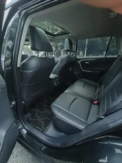 2022 Toyota RAV4 2.0L CVT 2WD Fashion, чёрный — фото 7