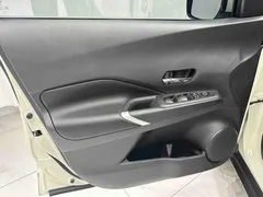 2023 Nissan Kicks 1.5L Luxury, белый — фото 11