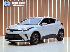 2022 Toyota C-HR 2.0L Comfort, белый — фото 1