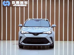 2022 Toyota C-HR 2.0L Comfort, белый — фото 2