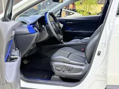 2022 Toyota C-HR 2.0L Comfort, белый — фото 4