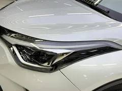 2022 Toyota C-HR 2.0L Comfort, белый — фото 11