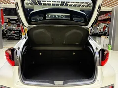 2022 Toyota C-HR 2.0L Comfort, белый — фото 13