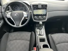 2021 Nissan Tiida 1.6L CVT, красный — фото 6
