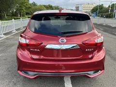 2021 Nissan Tiida 1.6L CVT, красный — фото 14