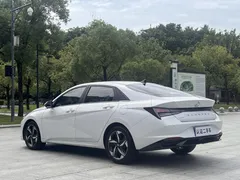 2021 Hyundai Elantra 1.5L CVT GLX Elite, белый — фото 9