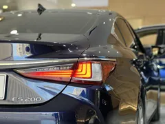 2021 Lexus ES 200 Excellence, синий — фото 10