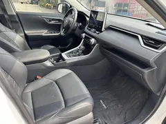 2021 Toyota Wildlander 2.0L 2WD Luxury, белый — фото 6