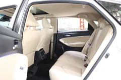 2022 Toyota Avalon 2.0L Luxury, белый — фото 11