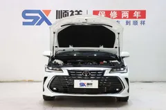 2022 Toyota Avalon 2.0L Luxury, белый — фото 18