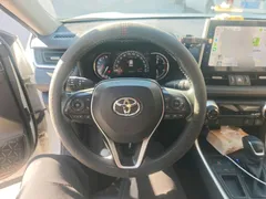 2021 Toyota RAV4 2.0L CVT 2WD Fashion Plus, белый — фото 7