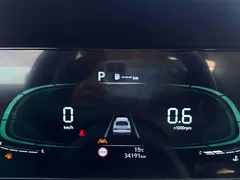 2023 Hyundai Elantra 1.5L CVT LUX Premium, белый — фото 22
