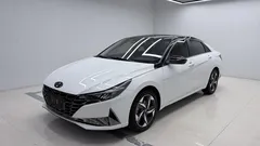 2022 Hyundai Elantra 1.5L CVT LUX Premium, белый — фото 1