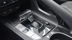 2022 Hyundai Elantra 1.5L CVT LUX Premium, белый — фото 15