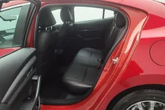 2022 Mazda Mazda3 2.0L AT, красный — фото 19