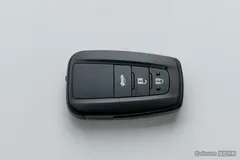 2021 Toyota Corolla 1.5L CVT Elite, белый — фото 10