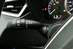 2021 Toyota Corolla 1.5L CVT Elite, белый — фото 24