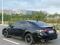 2023 Toyota Camry 2.5G Luxury, чёрный — фото 13