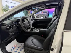 2023 Toyota Camry 2.0G Luxury, белый — фото 5