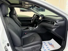 2023 Toyota Camry 2.0G Luxury, белый — фото 7