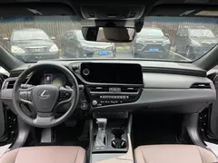 2022 Lexus ES 200 Excellence, чёрный — фото 8