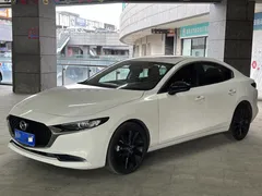 2022 Mazda Mazda3 2.0L AT, белый — фото 1