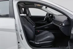 2023 Hyundai Elantra 1.5L CVT GLX Elite, белый — фото 22