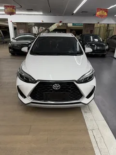 2022 Toyota Yaris L Zhixuan X 1.5L CVT Leading Plus, белый — фото 2