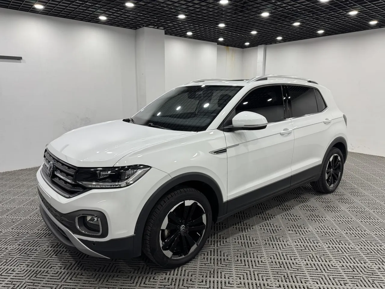 2021 Volkswagen Tacqua 1.5L AT