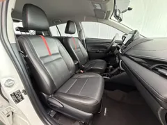2022 Toyota Yaris L Zhixuan X 1.5L CVT Luxury Plus, белый — фото 18